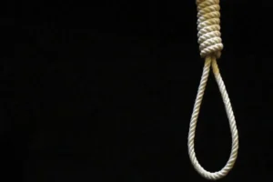 قاتل دختر بچه ۶ساله بوکانی در ملاءعام اعدام شد